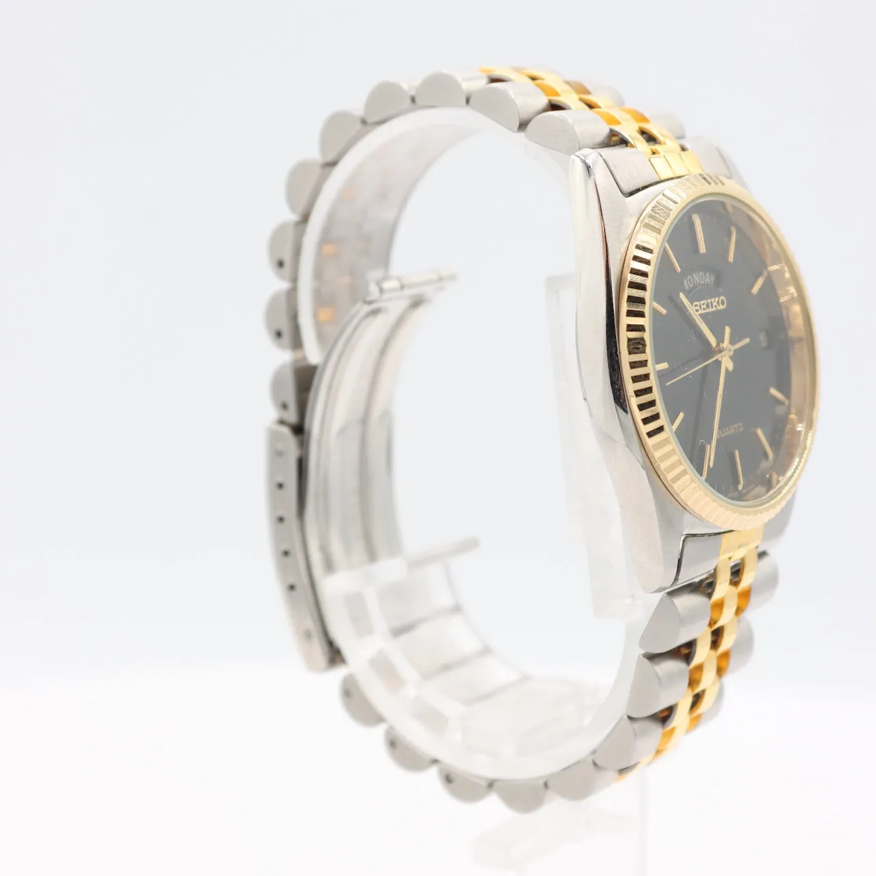 36mm 2000 Seiko 7N43-8A49 Day Date Men's Quartz Wristwatch 7N43 Japan Two Tone