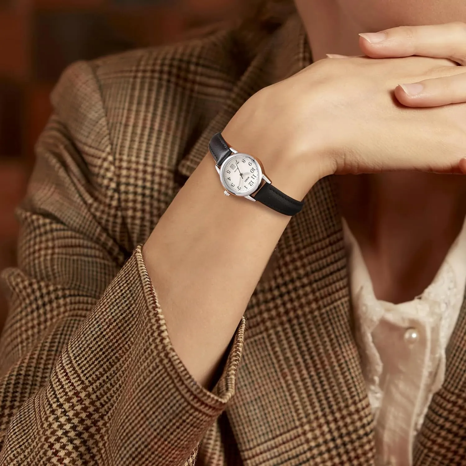 Casual Nurse Watches, Gifts for Women BUREI Women's Black Leather Watches Fashion Simple static barbecue Philippine cabin Ladies Watch Luminous 