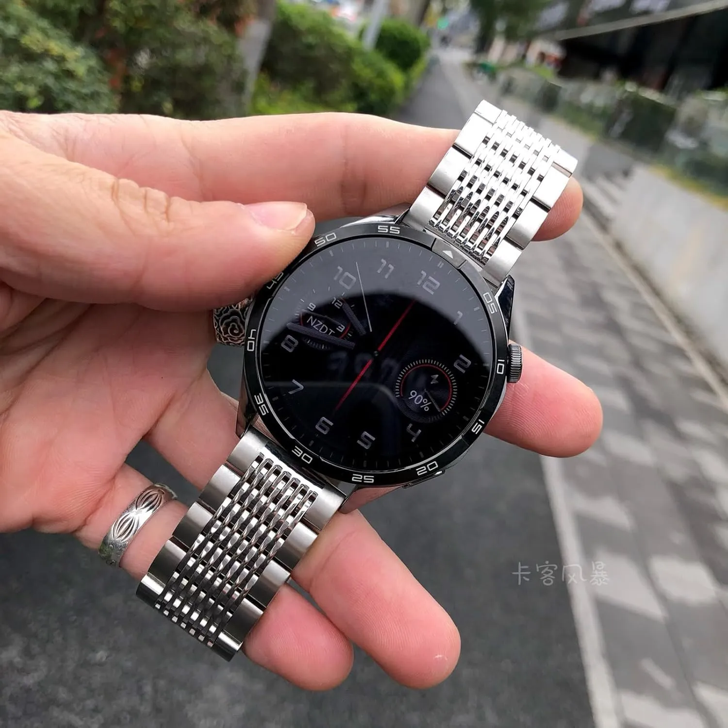 Double-Lock Deployment Clasp tray dot Polished Watch Bracelet 18mm 20mm 22mm 24mm Universal Replacement Band for Men Women Stainless Steel Watch Band Quick Release Matte Metal Replacement Strap with 