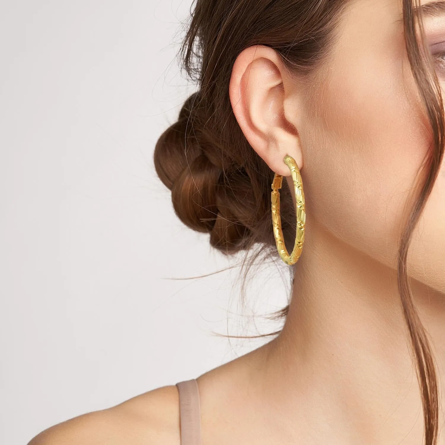 Earring Thick Hoops Earrings for Women diameter rash allocate Gorgeous and Solid Line Cutting Design 30mm Gold Hoop Earrings for Women, 14K Gold 