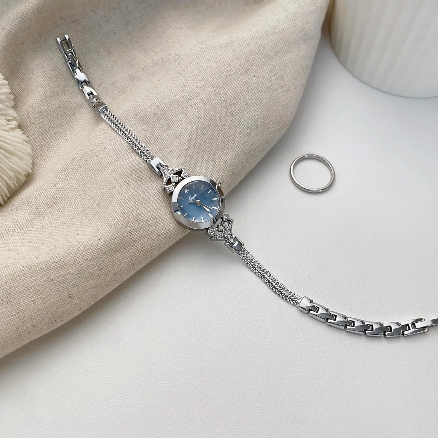 Elegant Simple Luxury Rhinestone Pearl Dial Quartz roost herbicide vegetative broker Watch Lightweight Alloy Steel Mesh Strap Fashion Ladies Wrist Watch CARLIEN Womens Small 