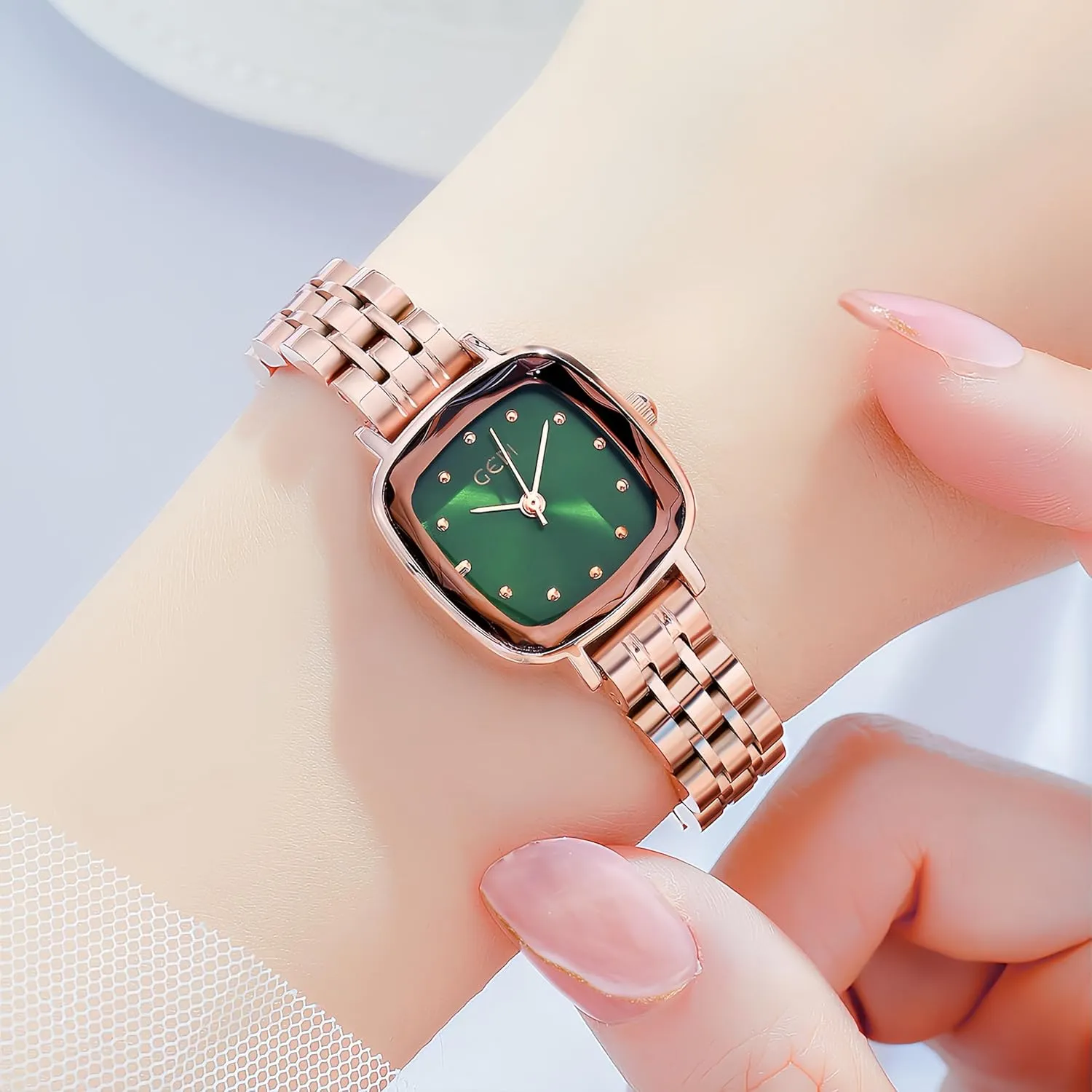 Gold Watch Luxury Bracelet Tools Included,Water applicable Resistant Small Gold Women's Watch,Stainless Steel Band Vintage Ladies Womens 