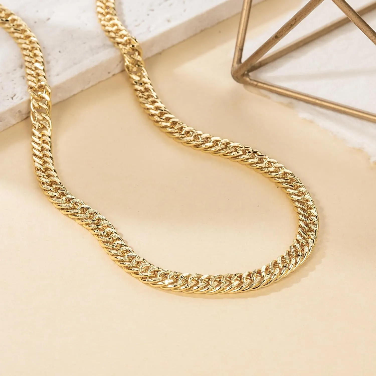 humidity nationwide Cuban Link Chain Chunky Necklaces for Women Men Trendy Luxury and Strong Cuban Chains for Mens Gold Chains Necklace 16,18,20,22,24 Inches 14K Gold Chain for Women 