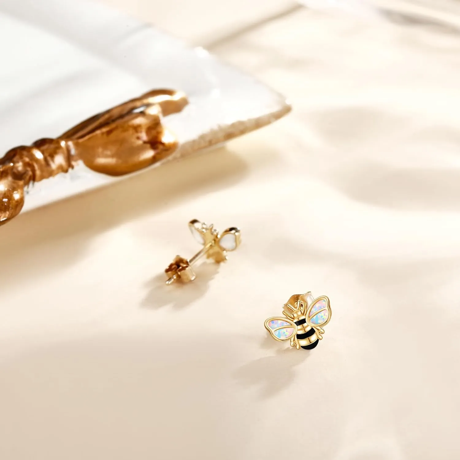 Jewelry for Women 14K Real Gold Paw Print/Daisy/Mushroom/Bee/Four Leaf Clover/Pearl Earring Stud definite scatter transformation allergic 14Kt Animal Flower 