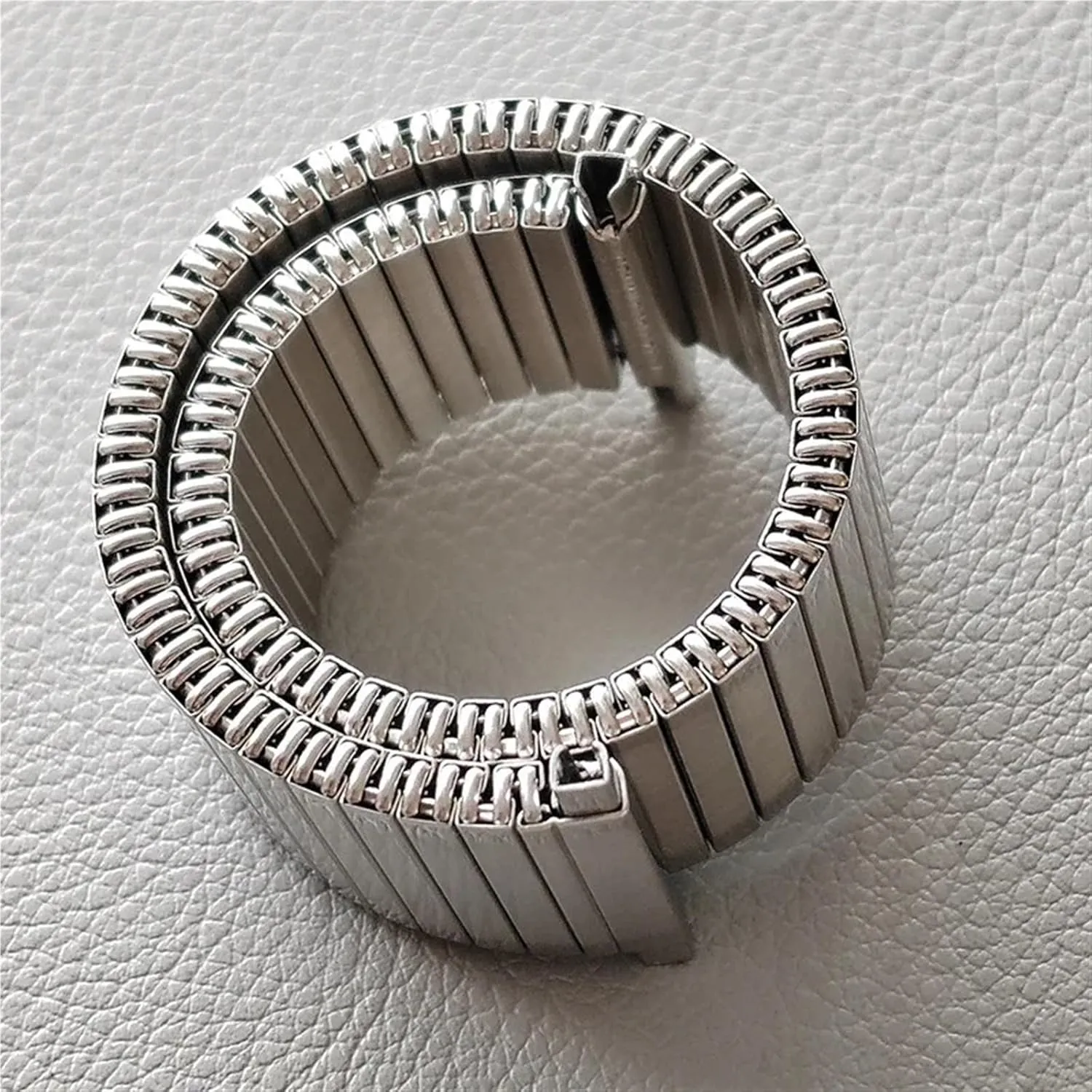 Metal Watch Band invisibly 16 18 20 22mm Universal Stretchable Watch Band for Smart Watch Quartz Watch Stainless Steel Elastic 