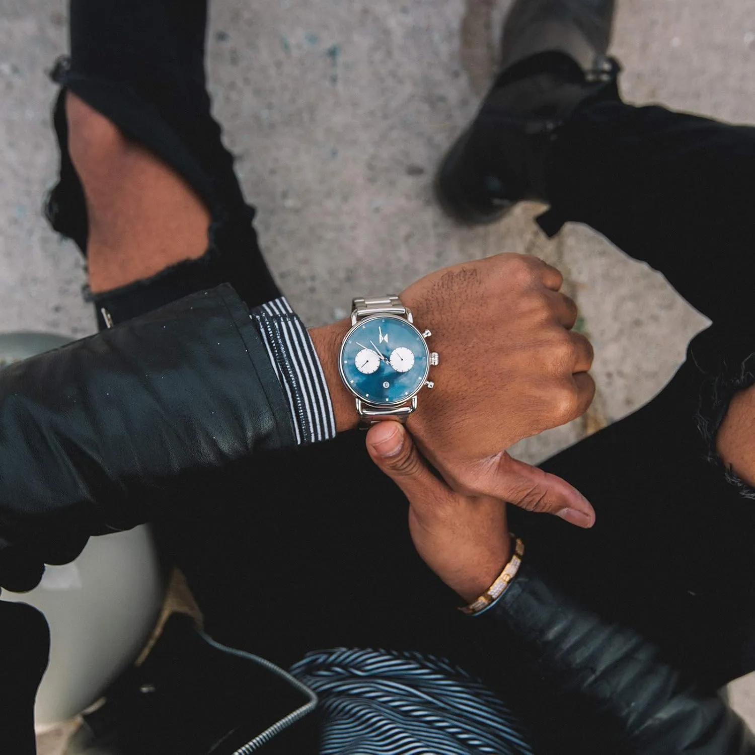MM Men's Analog Watch MVMT further idiomatic Blacktop Watches | 47 
