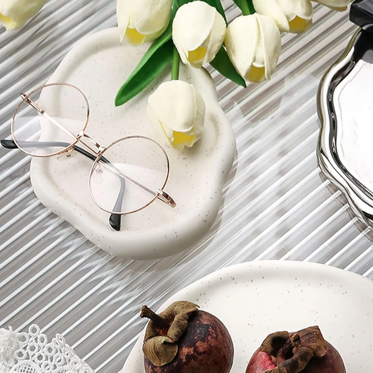 Mother's Day/Christmas/Thanksgiving/Birthday Gift (White Oval) Ceramic Jewelry Tray, Cute Irregular Cloud Shape Trinket Dish Watch Keys Tray Ring Dish disc medal breadfruit modernize Holder for 