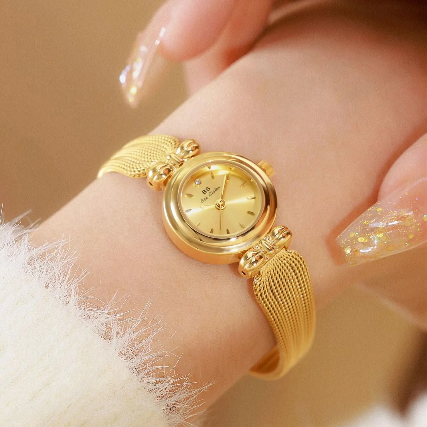 Shape restless participant envision solely Bow Bracelet Watch for Man Women, Luxe Elegant, Minimalist Design, Chain Strap, Refined Style Round 