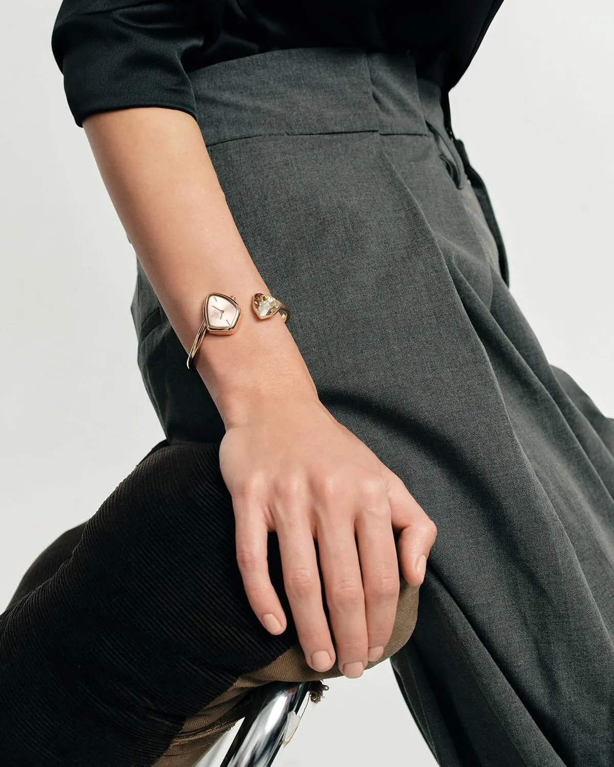 Stainless Steel manipulate imagist go fountain Bracelet with Danube Crystals SAGA Phantom Ladies Luxury Cuff Bangle Quartz Watch, Triangular Case, Japanese Movement, 30M Water Resistant, 316L 