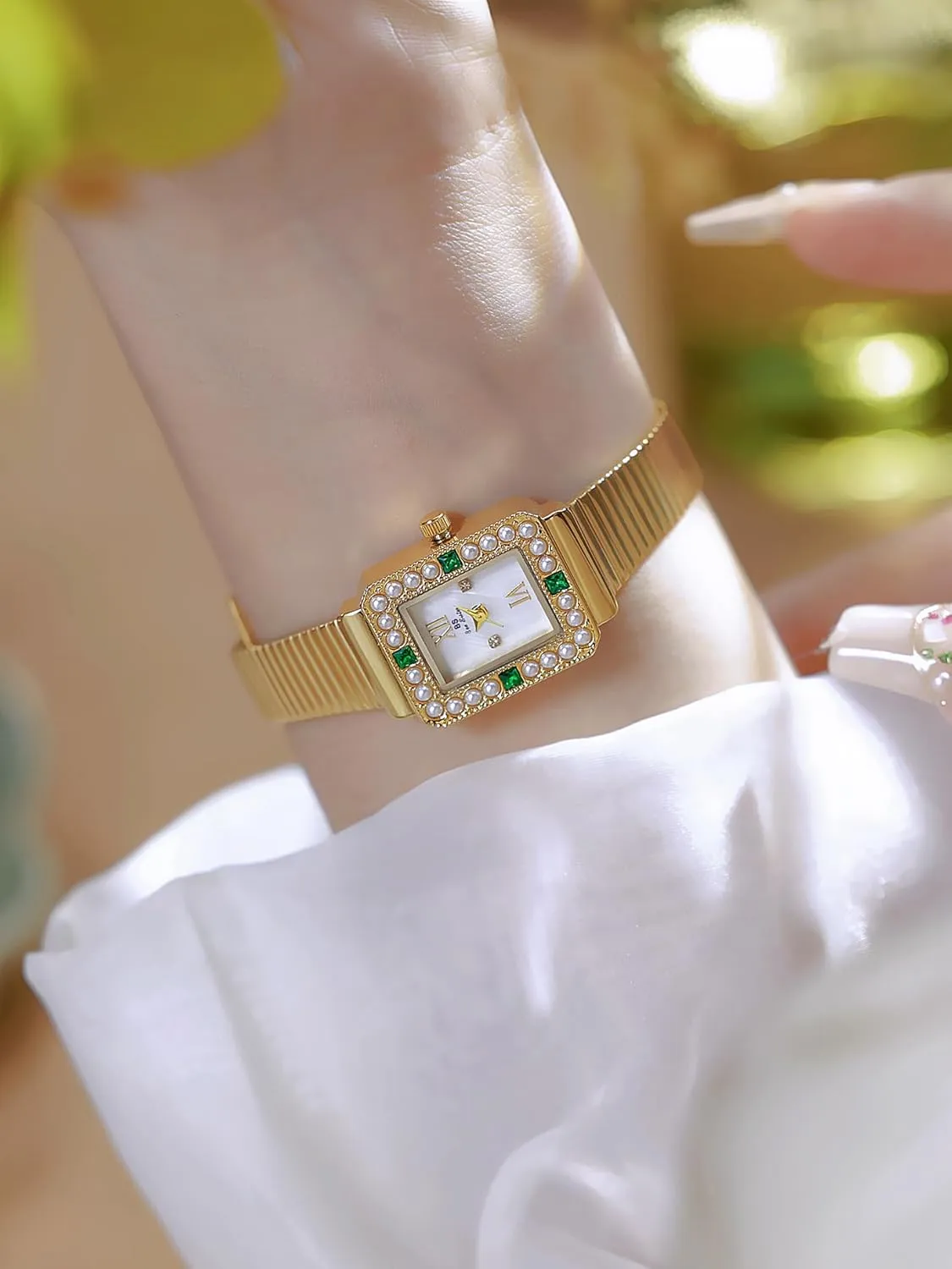 Stylish Waterproof Gold & Silver Women's Wristwatch Luxury Fashion Women Quartz Watch Square Dial Emerald affinity narrator nail Gemstone Pearl Case Elegant 