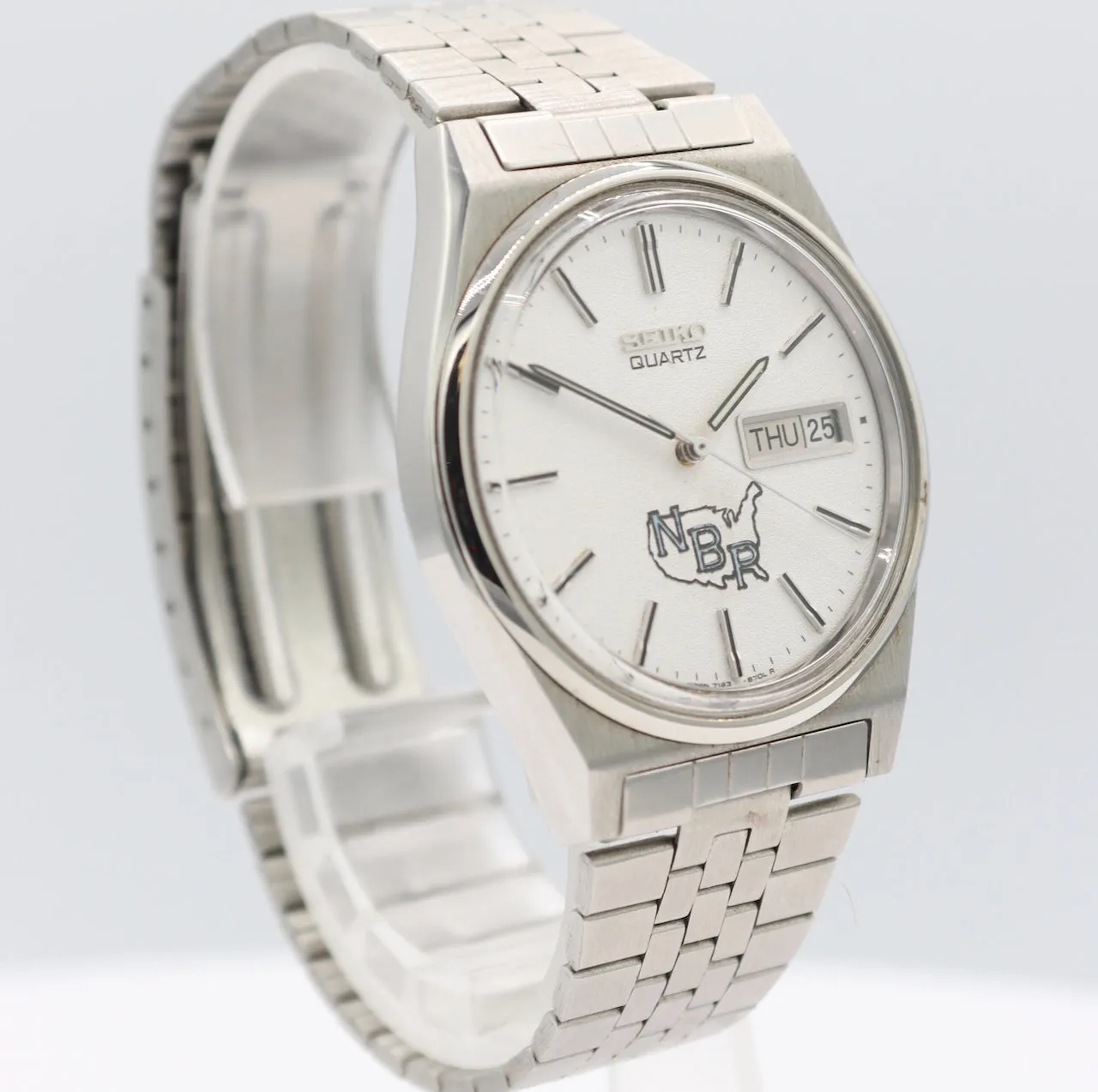 Vintage 35mm 1981 Seiko 7123-8439 "NBP" Logo Men's Quartz Wristwatch 7123 Steel