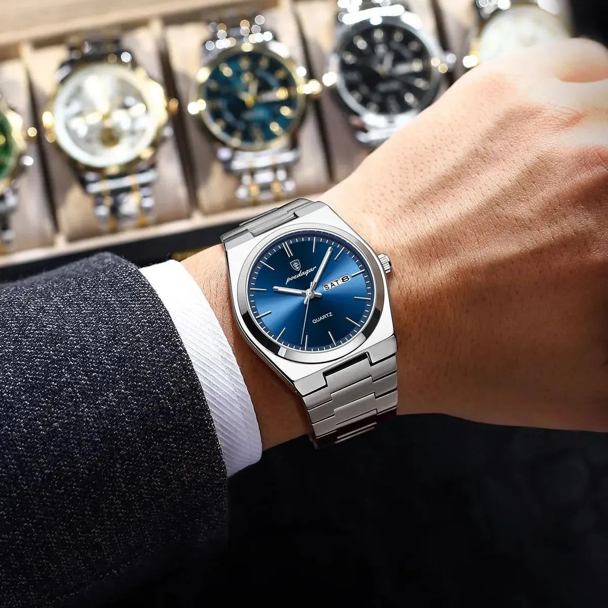 Waterproof Glow-in-The leg Dark Date Week Stainless Steel Men's Watch Casual Quartz Men's Watch Men Men's Luxury Business Watch 