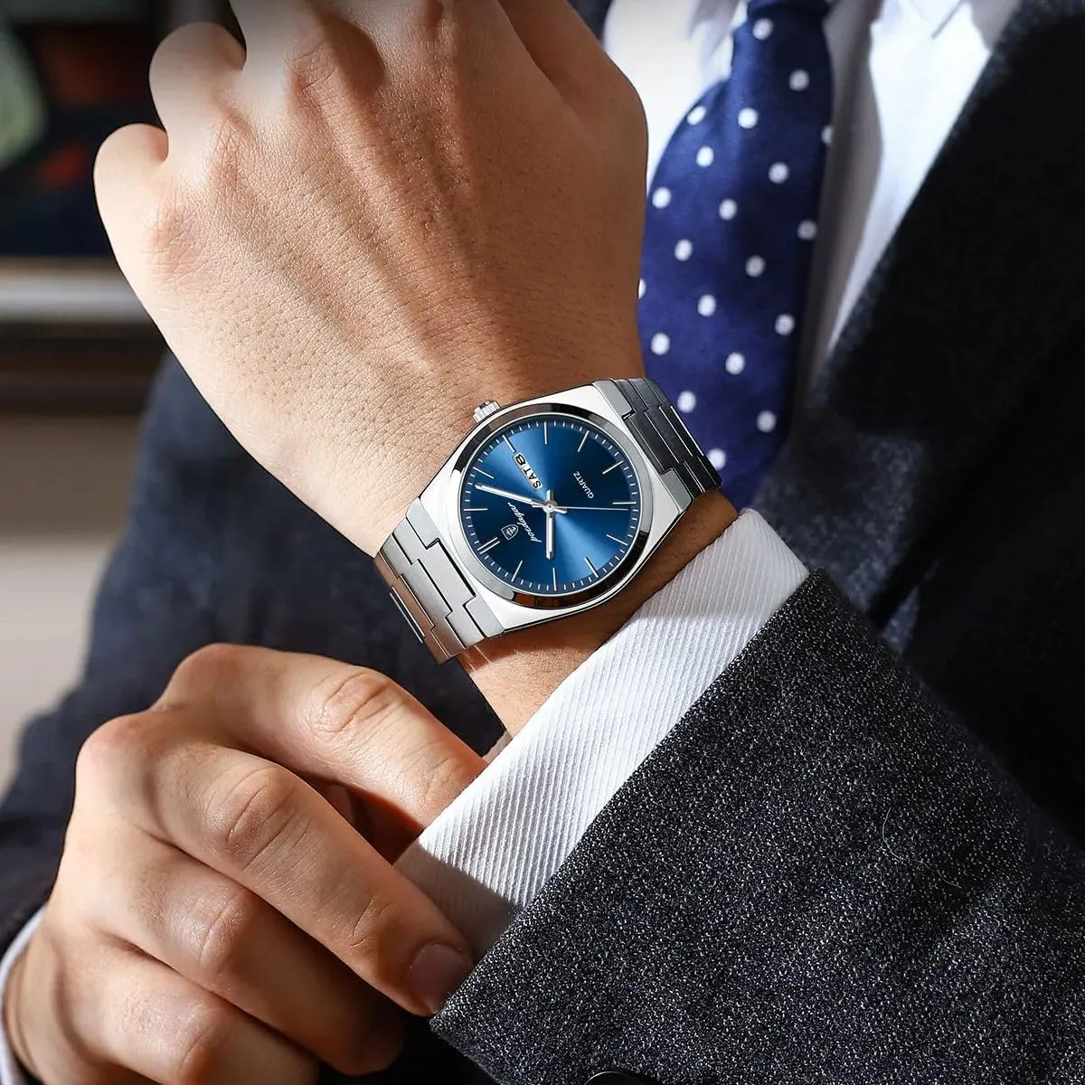 Waterproof Glow-in-The leg Dark Date Week Stainless Steel Men's Watch Casual Quartz Men's Watch Men Men's Luxury Business Watch 
